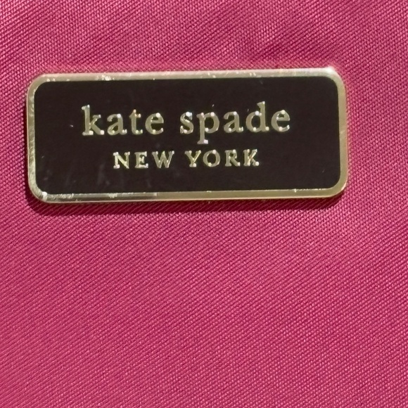 Kate Spade NY Pink Triple Gusset Nylon/Leather Crossbody bag 9.5 X 4 X 7 NWOT - Picture 4 of 16